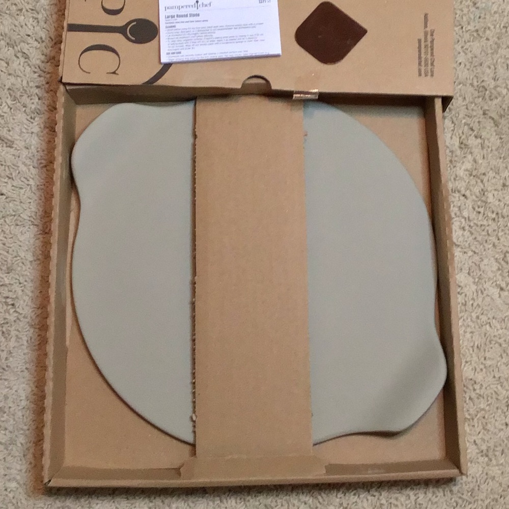 Pampered Chef Pizza Stoneware 15 inch NIB